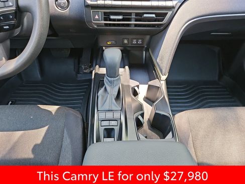 Used 2025 Toyota Camry LE FWD image 31