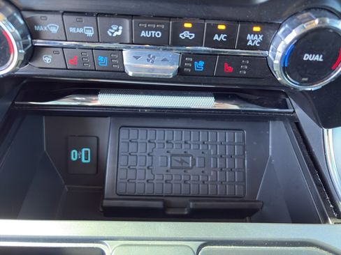 Used 2024 Ford F150 Platinum w/ Equipment Group 702A High AWD/4WD image 18