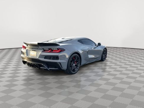 Used 2024 Chevrolet Corvette Z06 image 8