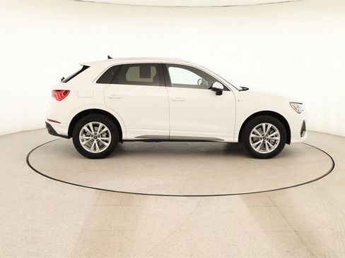 Certified 2025 Audi Q3 2.0T Premium w/ Convenience Package image 8
