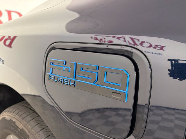Certified 2025 Ford F150 Lightning Flash AWD/4WD image 21