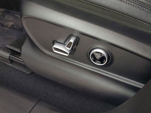 Used 2024 Maserati Grecale GT image 21