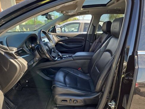 Used 2019 Buick Enclave Avenir w/ Avenir Technology Package FWD image 3