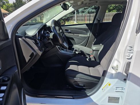 Used 2014 Chevrolet Cruze LT w/ All-Star Edition FWD image 15