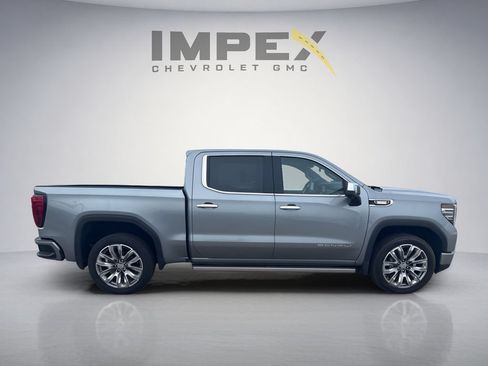 Used 2025 GMC Sierra 1500 Denali w/ Denali Reserve Package AWD/4WD image 6