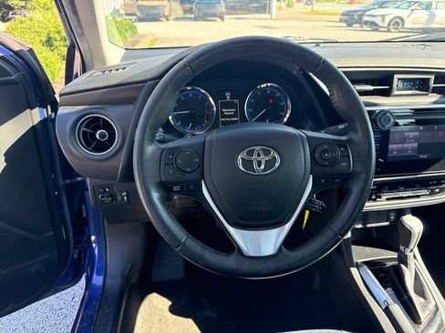 Used 2017 Toyota Corolla SE w/ Carpet Mat Package (TMS) FWD image 10