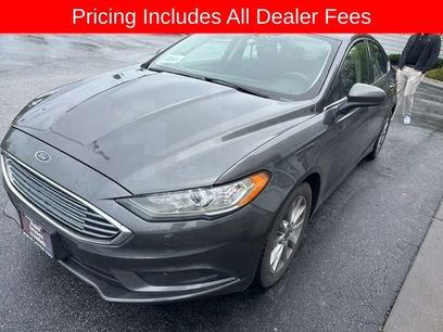 Used 2017 Ford Fusion SE w/ Fusion SE Technology Package
