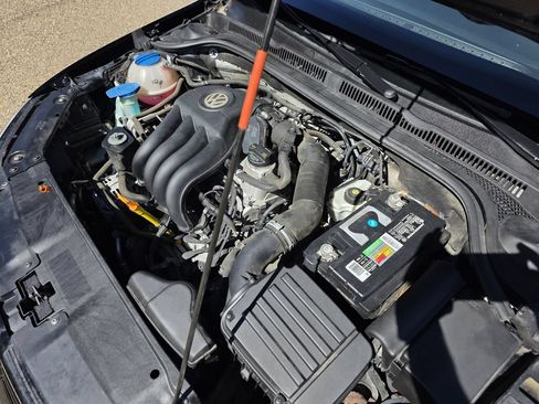 Used 2011 Volkswagen Jetta S FWD image 33