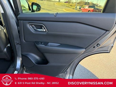 New 2026 Nissan Rogue Platinum w/ Tech Package AWD/4WD image 37
