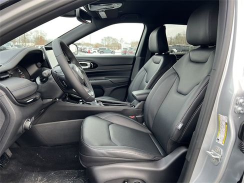 New 2026 Jeep Compass Limited image 3