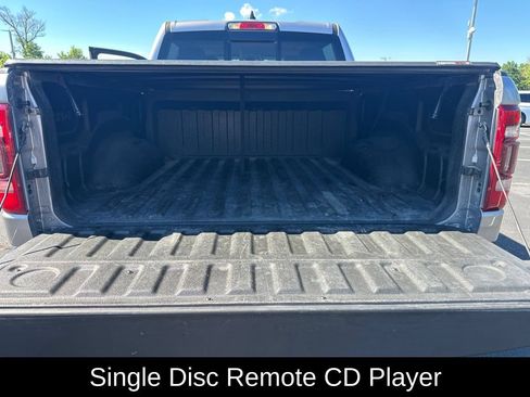 Used 2019 RAM 1500 Laramie AWD/4WD image 7