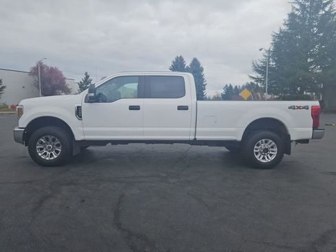 Used 2018 Ford F350 XLT image 3