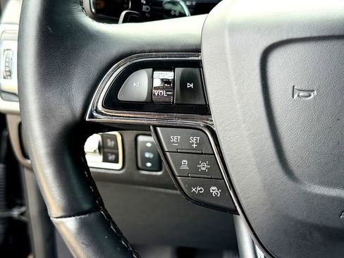 Used 2024 Lincoln Navigator Reserve AWD/4WD image 13