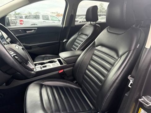 Used 2024 Ford Edge SEL AWD/4WD image 9