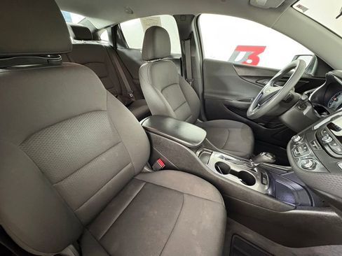 Used 2019 Chevrolet Malibu LS FWD image 34