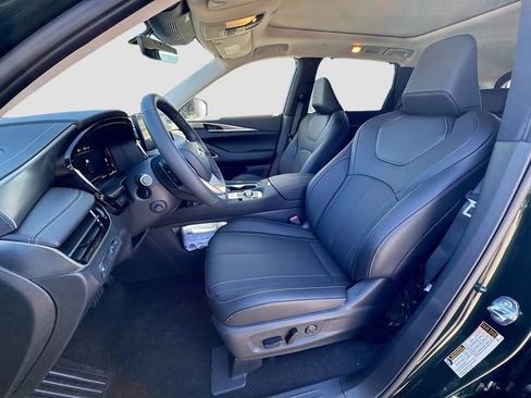 Used 2026 INFINITI QX60 Luxe w/ Cargo Package image 23