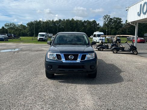 Used 2019 Nissan Frontier SV AWD/4WD image 4