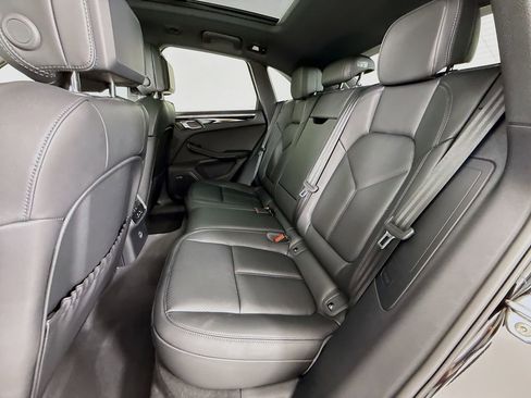 New 2026 Porsche Macan image 24