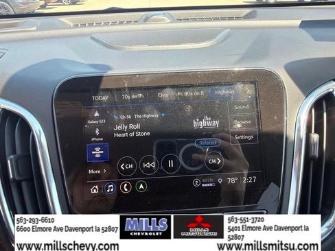 Used 2023 Chevrolet Equinox Premier AWD/4WD image 15