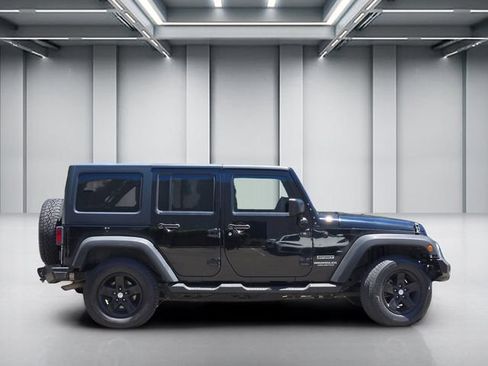 Used 2015 Jeep Wrangler Unlimited Sport w/ Quick Order Package 24S AWD/4WD image 3