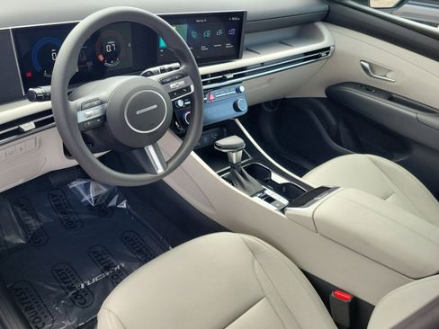New 2026 Hyundai Tucson SEL FWD image 32