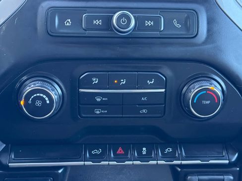 Used 2020 Chevrolet Silverado 2500 Custom w/ Custom Value Package AWD/4WD image 19