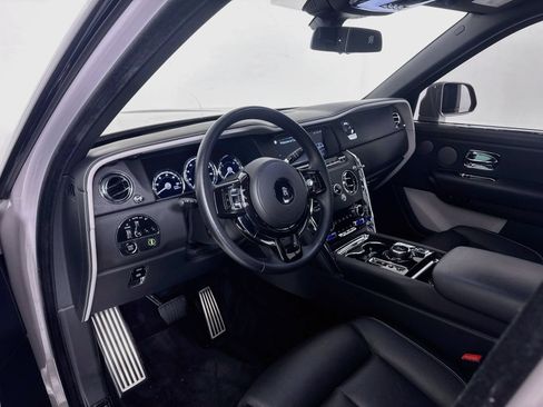 Certified 2021 Rolls-Royce Cullinan AWD/4WD image 11