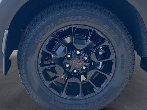 New 2026 Nissan Armada PRO-4X AWD/4WD image 5