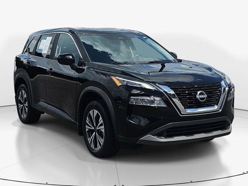 Used 2023 Nissan Rogue SV FWD image 2