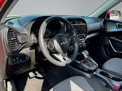Used 2022 Kia Soul S FWD image 15