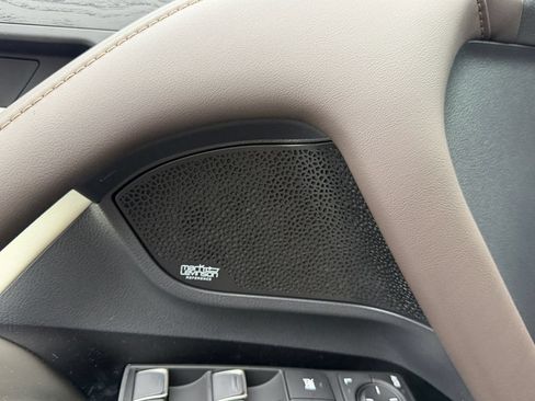 New 2026 Lexus LX 600 4WD w/ Luxury Package image 32