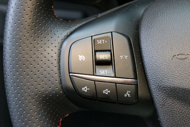 Used 2025 Ford Escape ST-Line AWD/4WD image 22