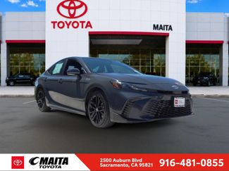 Used 2025 Toyota Camry SE FWD video 1