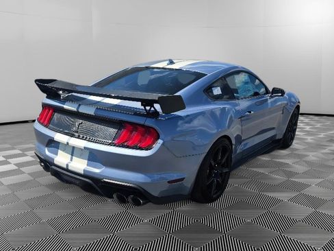 Used 2022 Ford Mustang Shelby GT500 w/ Carbon Fiber Track Pack RWD image 5