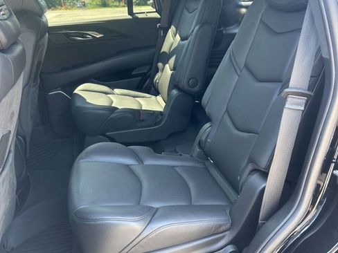 Used 2019 Cadillac Escalade Platinum image 26