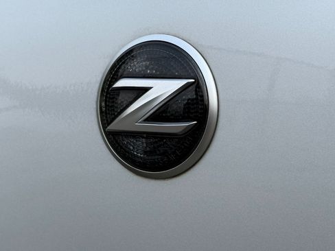 Used 2016 Nissan 370Z NISMO image 17