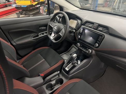 New 2025 Nissan Versa SR image 43