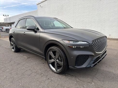 Used 2024 Genesis GV70 3.5T Sport w/ Sport Advanced Package image 8