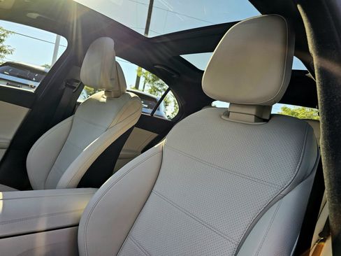 Used 2023 Mercedes-Benz C 300 4MATIC Sedan image 18