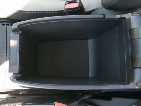 Used 2023 Ford Escape Active image 33