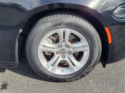 Certified 2023 Dodge Charger SXT image 6