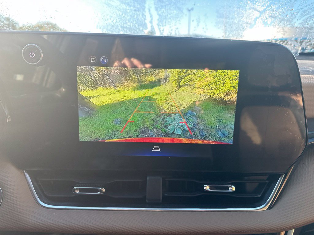 Used 2025 Chevrolet Equinox ACTIV w/ Convenience Package III FWD image 18