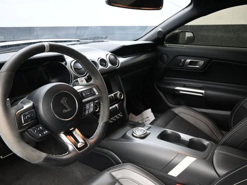 Used 2022 Ford Mustang Shelby GT500 w/ Technology Package image 23