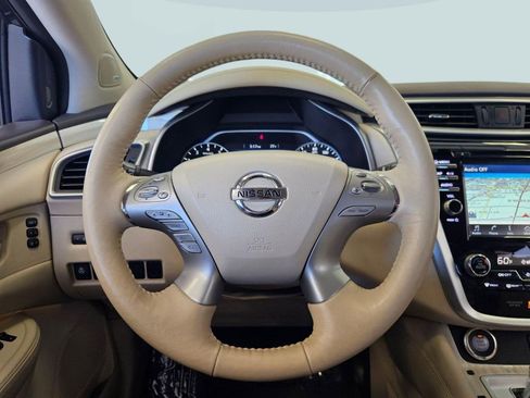Used 2018 Nissan Murano Platinum w/ Cargo Package image 10