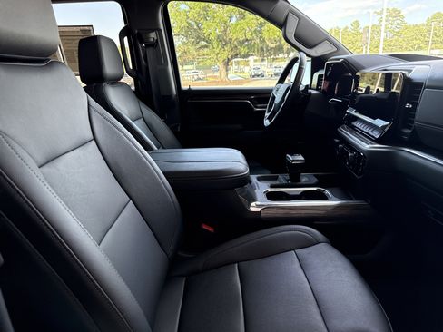 Used 2023 Chevrolet Silverado 1500 LTZ w/ LTZ Premium Package AWD/4WD image 32