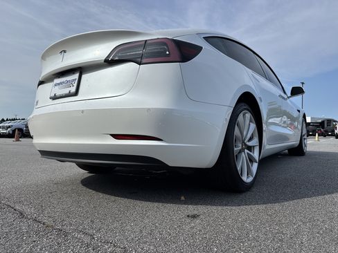 Used 2019 Tesla Model 3 Standard Range Plus RWD image 10
