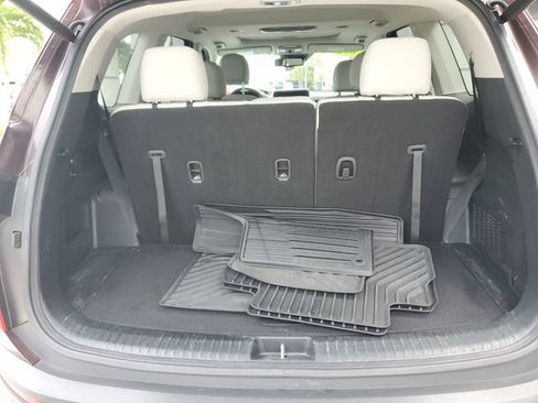 Certified 2022 Kia Telluride EX w/ EX Premium Package FWD image 6