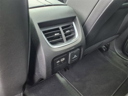 Used 2023 Chevrolet Blazer LT w/ Sound & Technology Package image 8