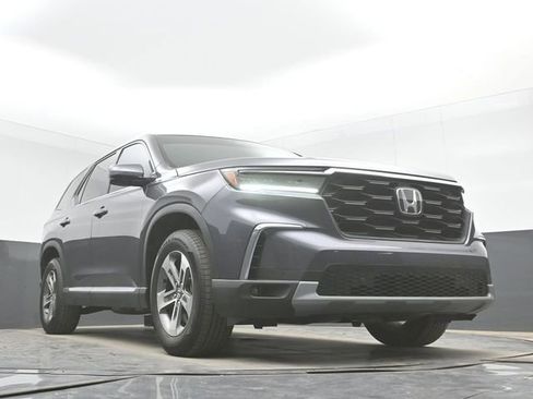 Certified 2025 Honda Pilot EX-L image 42