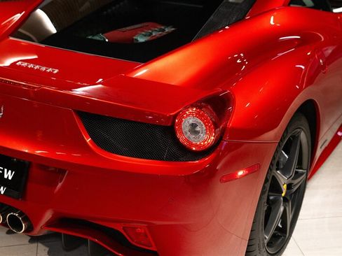 Used 2010 Ferrari 458 Italia Coupe RWD image 8